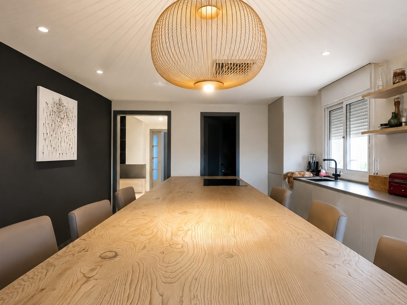 Reforma Casa Tramunta — Comedor mesa madera